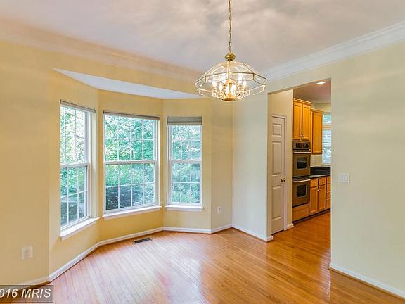 5th image of 4622 Cambryar St