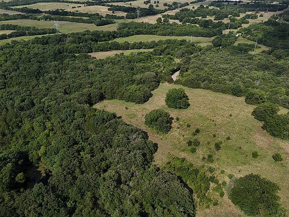 3rd image of 1700 County Road 2770