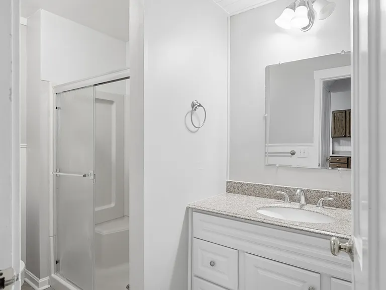 3774 Drake Ave — Photo 21