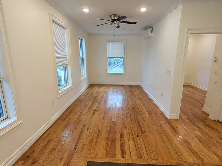 375 Danforth Ave #304 — Photo 5