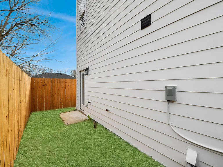 3535 Amos St — Photo 40