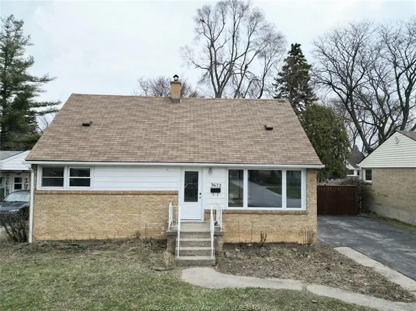 3672 Morris Dr, Windsor, ON N9E 2K7