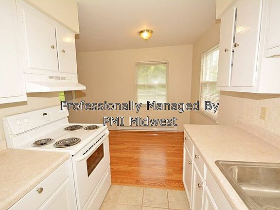 3rd image of 3005 N Webster Ave APT 5A