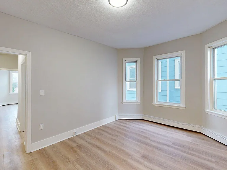 165 Hichborn St #5 — Photo 2