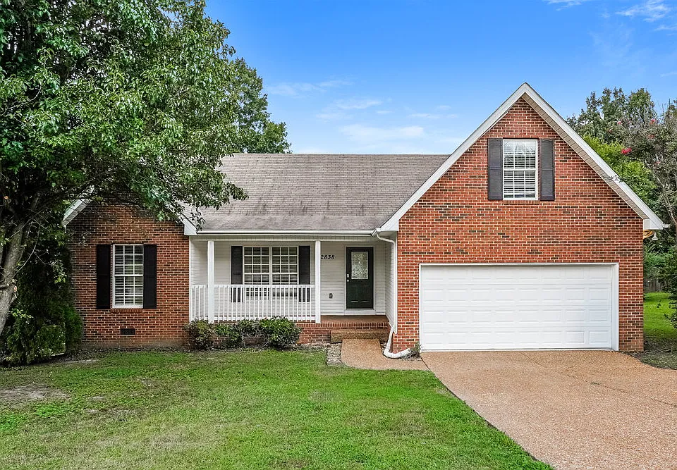 2838 Candlewicke Dr