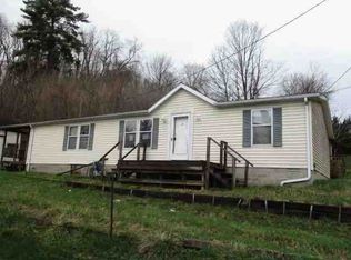553 Dewey Ave, Cambridge, OH 43725