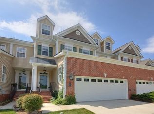 202 Towne Ridge Ln, Chapel Hill, NC 27516