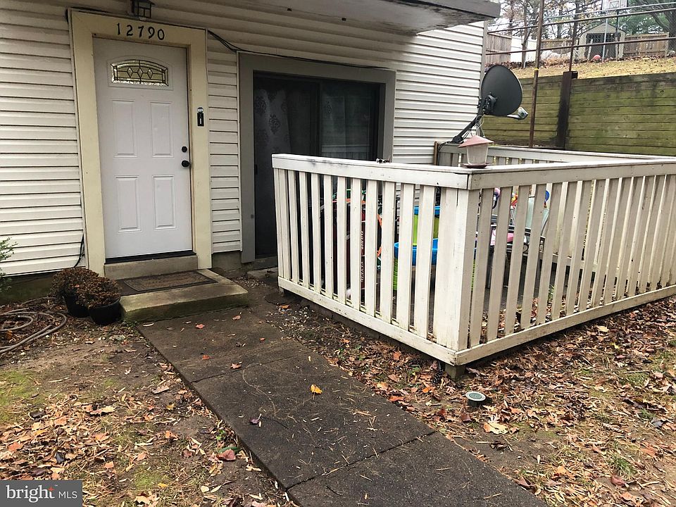 1st image of 12790 Cara Dr #5