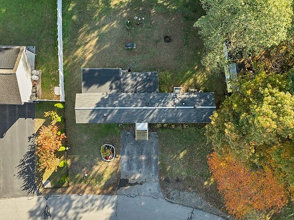 2nd image of 28 Brooks Road Ext #28