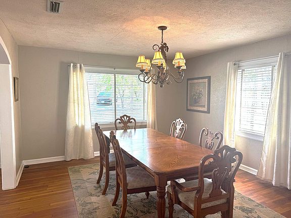 3rd image of 603 N Main St