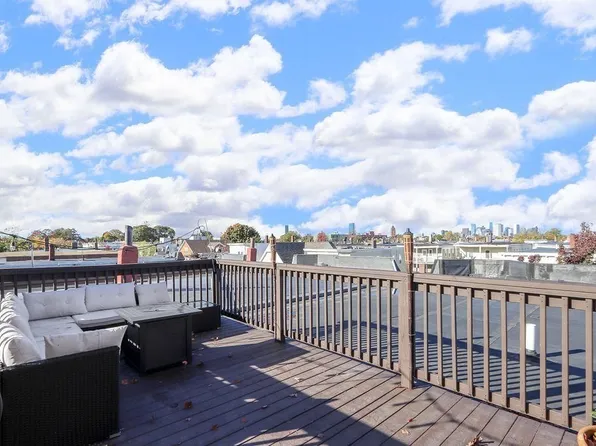 25 Romsey St #3, Dorchester, MA 02125