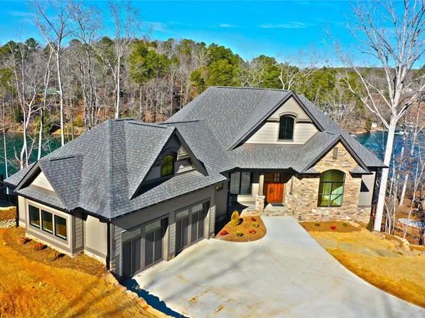 317 Bayside Dr, West Union, SC 29696