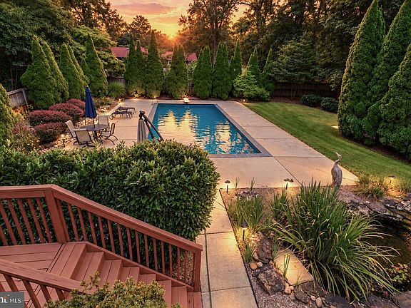 2nd image of 1019 Branch View Ct