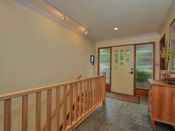 Gorgeous reeded glass in entry