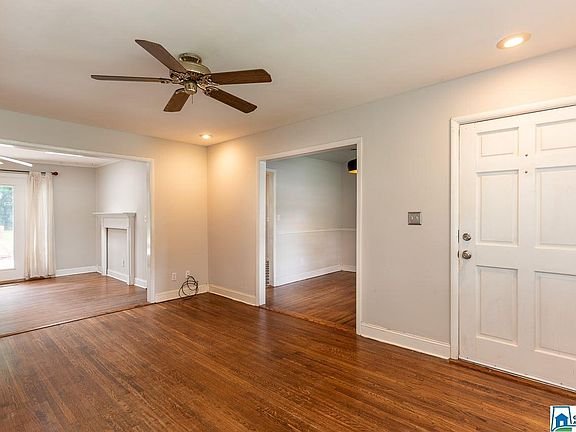 4th image of 2552 Yorkmont Dr