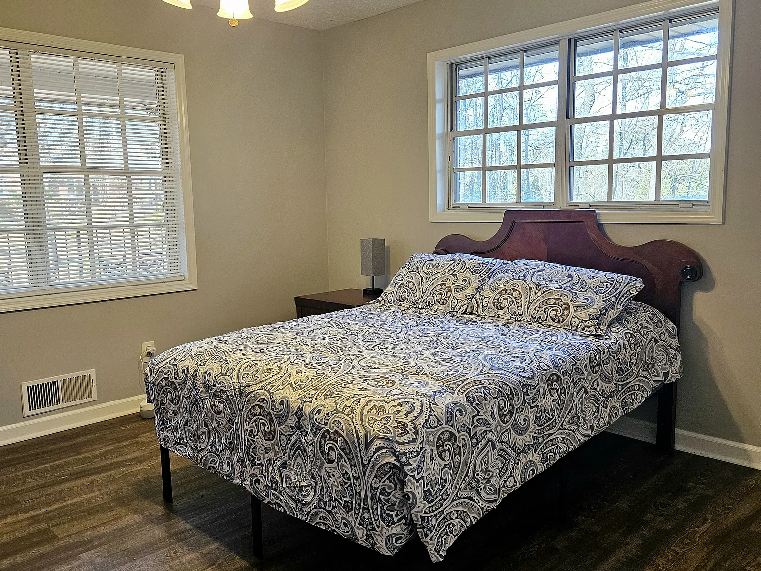 Timberland Dr SW, Mableton — Photo 1