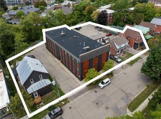 40 Laurel St #30, Waterloo, ON N2J2H2