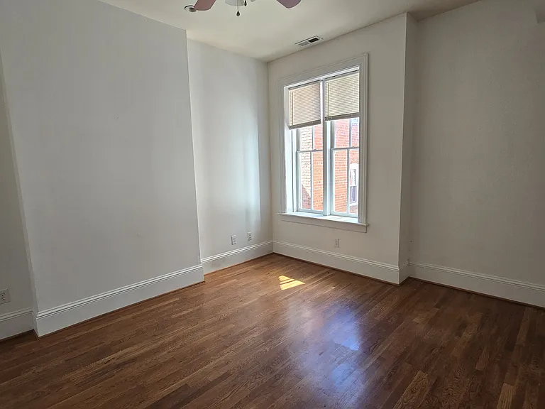 1415 Grove Ave #A — Photo 3