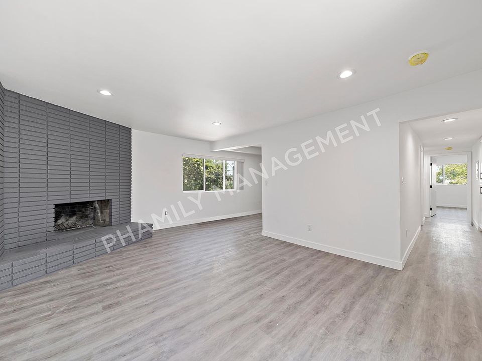 1st image of 209 N Bushnell Ave #C