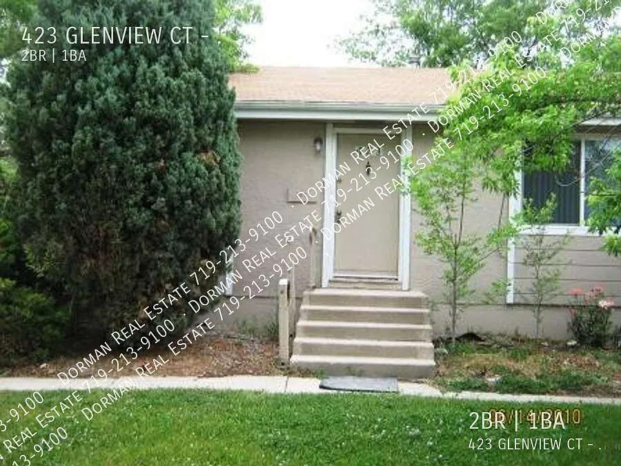 Beauteous fourplex end-unit! — Photo 2