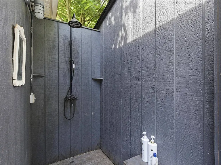 255 Sunset Ave — Photo 23