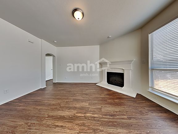 4th image of 14300 Cedar Post Dr