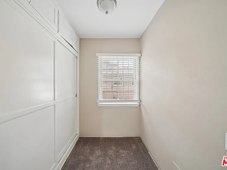 1402 N Mansfield Ave #1/2 — Photo 13