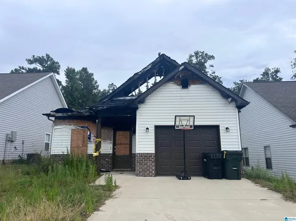 169 Park Dr N #28, Clanton, AL 35045