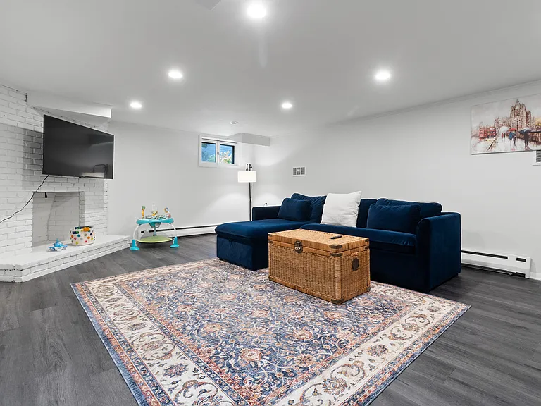 9 Deluca Dr — Photo 22