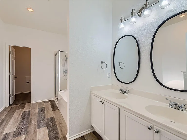 115 Killian Loop — Photo 7