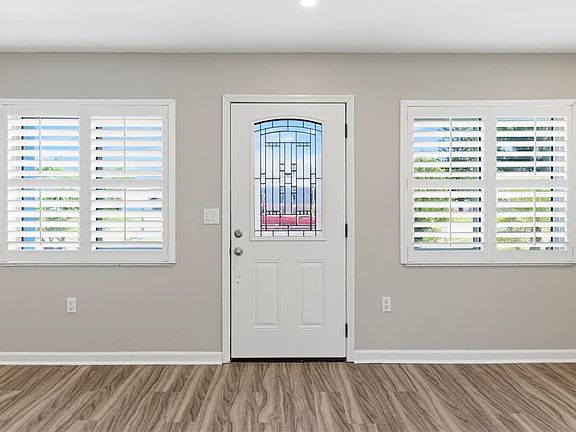 4th image of 1317 CYPRESS AVENUE