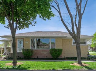 7558 N Oriole Ave, Chicago, IL 60631