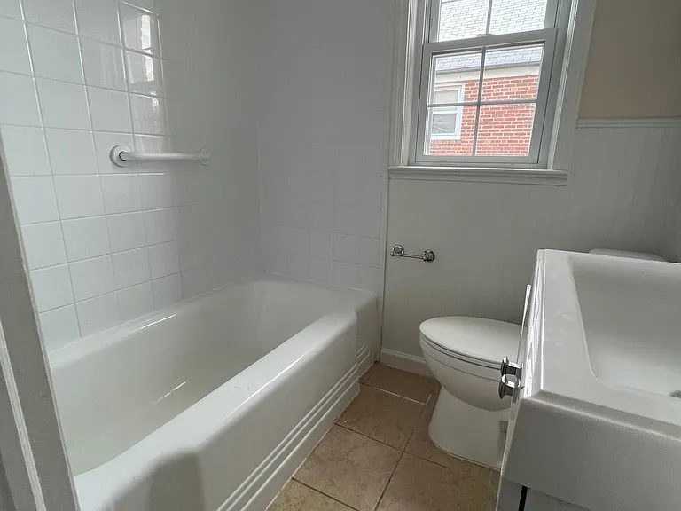 7452 Lawrence Rd — Photo 18