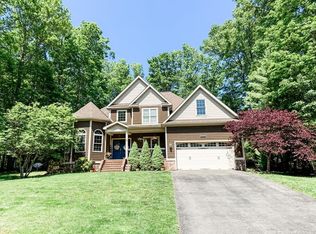 138 Hawksmoor Dr, Daniels, WV 25832