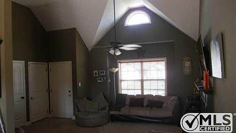 2nd image of 1338 Whitt Ln