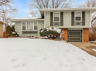 8402 E 91st Ter, Kansas City, MO 64138