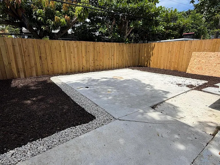 411B NE 57th Ct — Photo 12