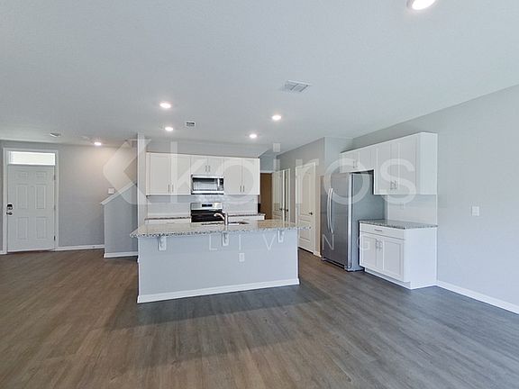 4th image of 31926 Katelin Cir