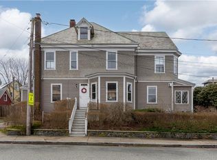 7 Bliss Rd, Newport, RI 02840