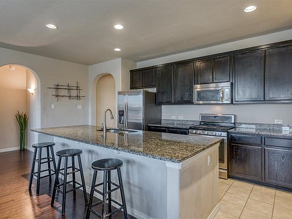 4th image of 503 Waterwalk Ct