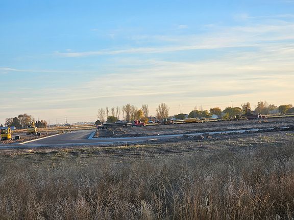 4th image of 10248 N 5020th Ln W