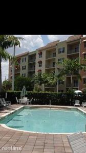 1640 Presidential Way, West Palm Beach, FL, 33401