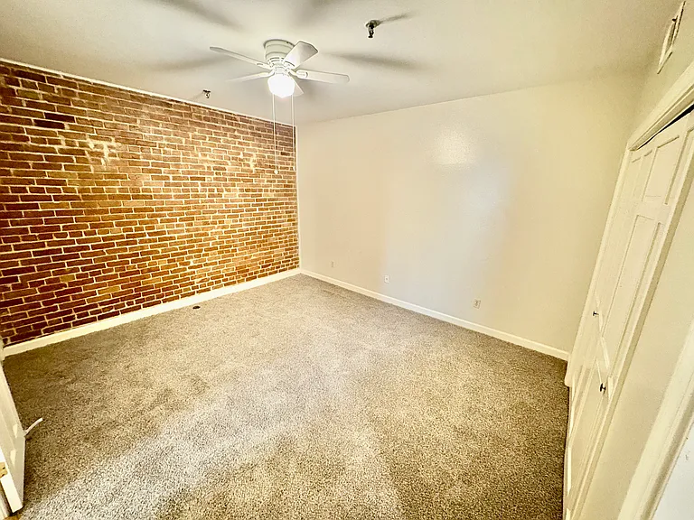 916 Dumaine St #4 — Photo 7