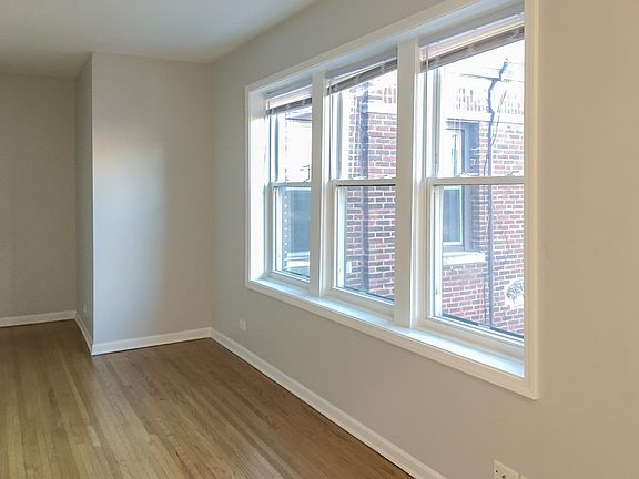 2nd image of 3710 N Sheffield Ave APT 405