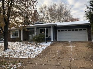 524 Blazedwood Dr, Ballwin, MO