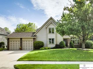 1437 S 158th Cir, Omaha, NE 68130