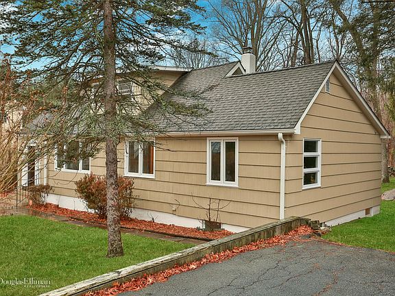 2nd image of 23 Cardoza Ave