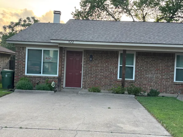 422 Claire Ct, Arlington, TX 76012
