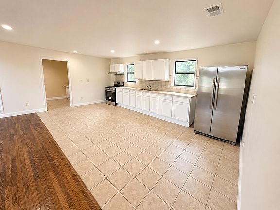 3rd image of 7861 West Hwy #68