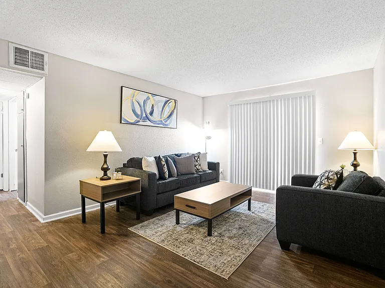 Diamond Trail Apartments — Photo 10
